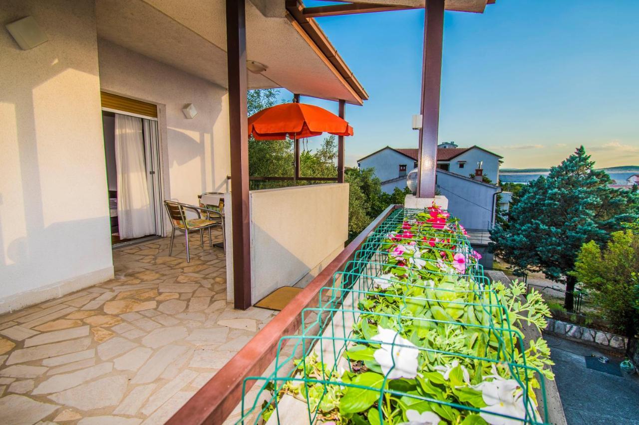 Apartments Ivanica And Mirela Jadranovo Exterior photo